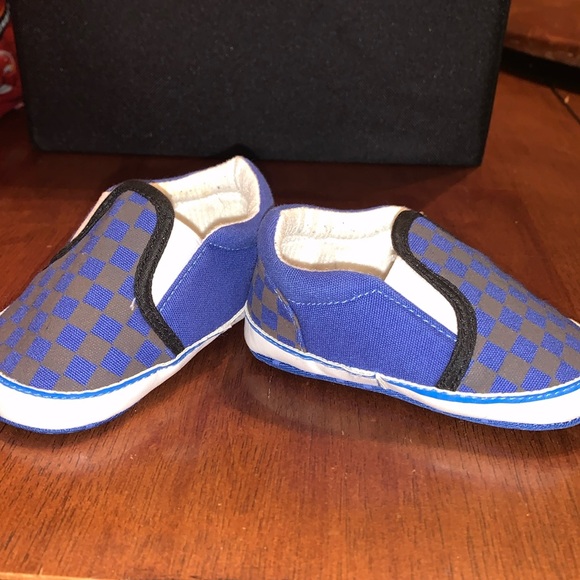 Converse Style Baby Shoes - Picture 1 of 4